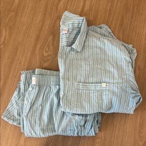Old Navy Women’s Blue Striped Pajama Pants and Top Set